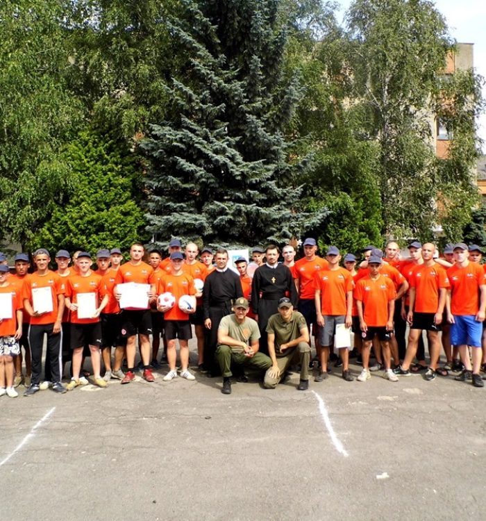 Монахи й волонтери з м. Ковеля провели “Козацький гарт 2019” для вихованців колонії