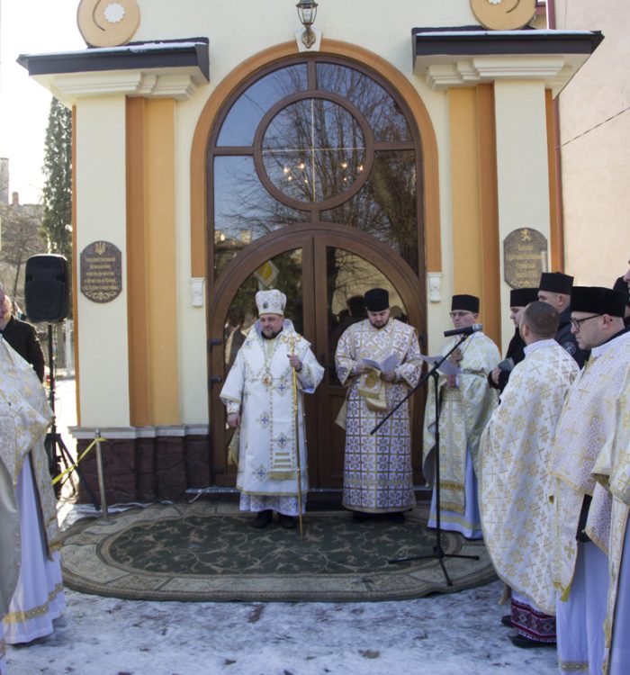 У Стрию освятили каплицю, споруджену в пам’ять про українців, полеглих у Афганістані, на Майдані та сході України