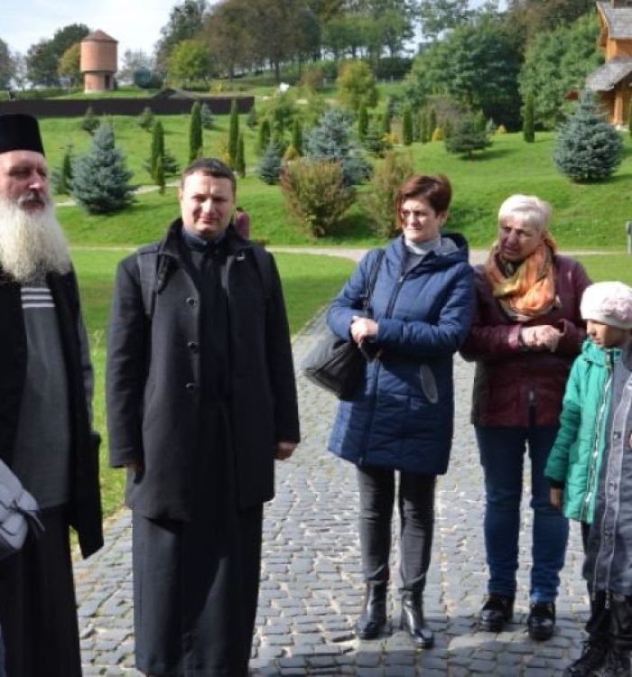 Персонал військово-медичного клінічного центру побував в Уневі