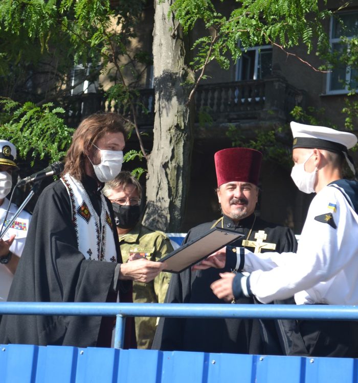 На ювілейному випуску військово-морського ліцею випускники отримали премії від Морського Апостоляту УГКЦ