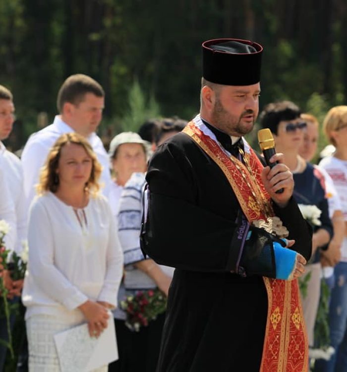 Напередодні Дня Незалежності України військово-медичний капелан очолив Чин Панахиди за воїнами України