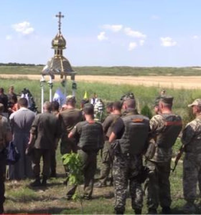 Поблизу Слов’янська освятили фігуру Покрови Пресвятої Богородиці