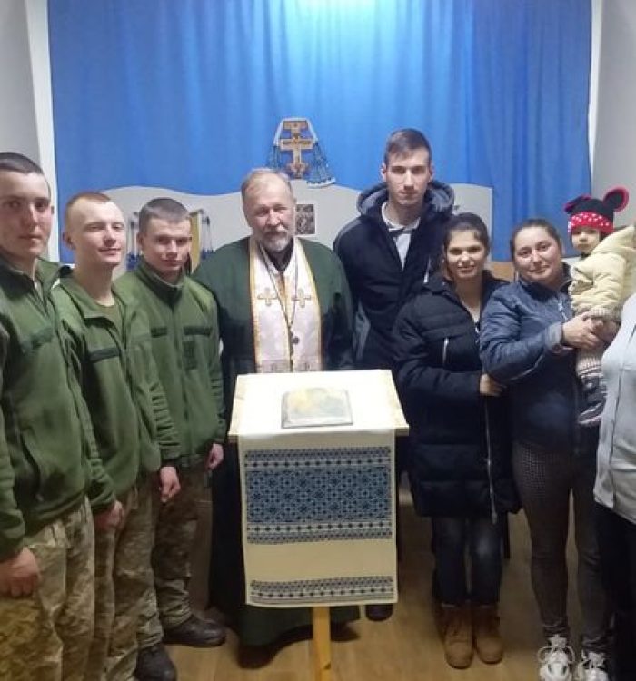 У Білгород-Дністровському капелан поблагословив кутю для військових