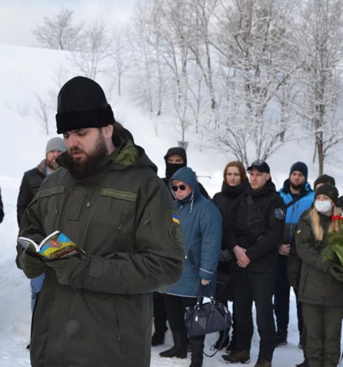 У Славутичі нацгвардійці разом з капеланом вшанували пам’ять учасників бойових дій на території інших держав