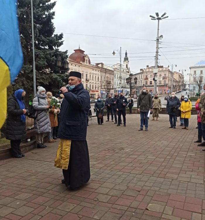У  Чернівцях за участі капелана вшанували пам’ять сучасних українських Героїв