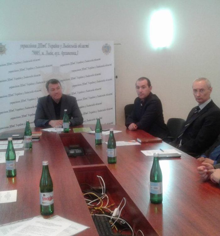 Про духовну та благодійну опіку в місцях позбавлення волі говорили у Львові