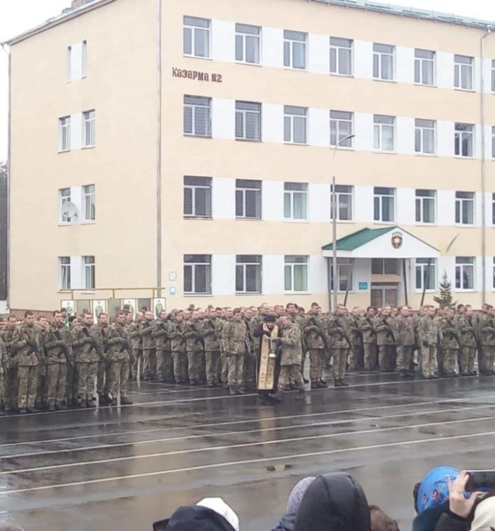 Понад 300 військовослужбовців склали присягу на вірність українському народові