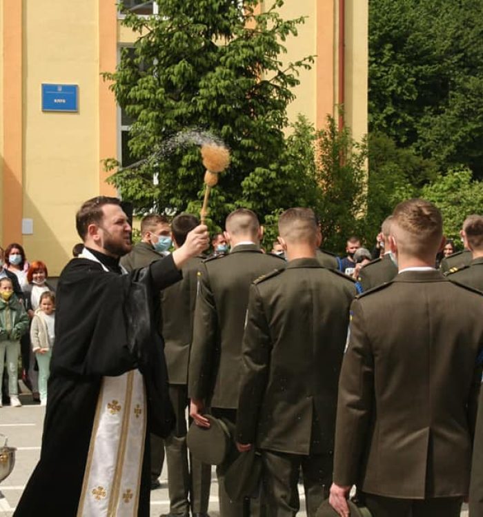 У Львівському ліцеї імені Героїв Крут відбулися випускні урочистості