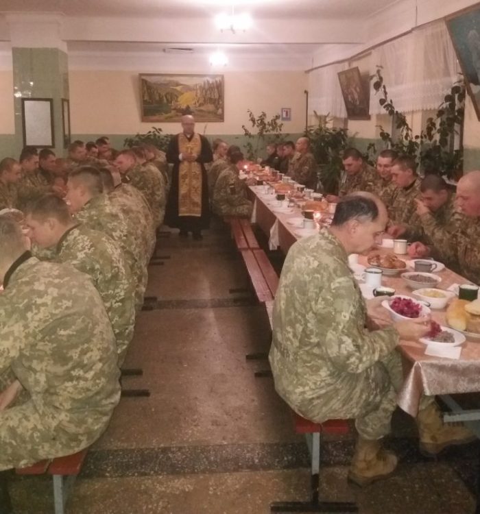 Щедрий вечір у військовій частині