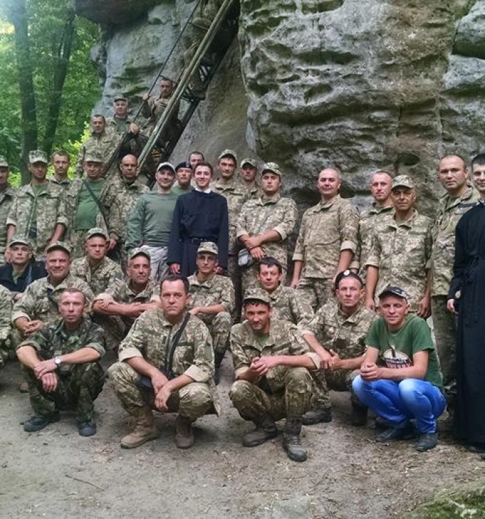 Резервісти морської піхоти відвідали Крехівський монастир
