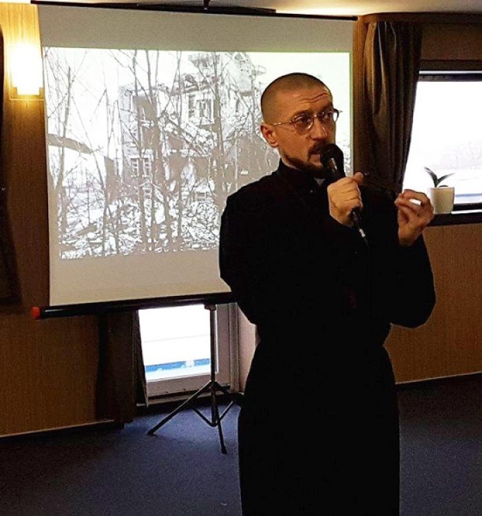 «Наша з вами місія – не лише вижити самим,  а й дати надію іншим!», – отець Андрій Зелінський