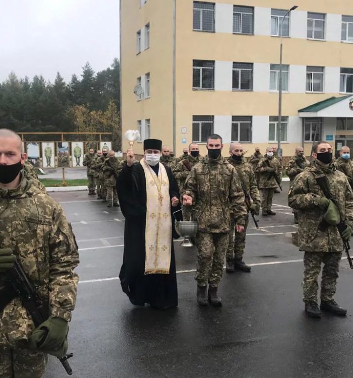 На Львівщині капелани поблагословили військовослужбовців, які склали присягу на вірність українському народові