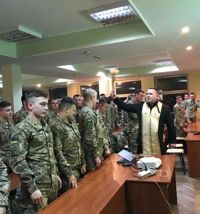 Капелани Львівської архиєпархії з Йорданськими відвідинами завітали до Національної академії сухопутних військ