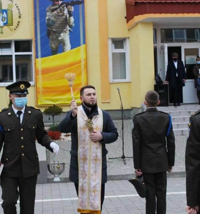 Учні Ліцею імені Героїв Крут склали клятву ліцеїста