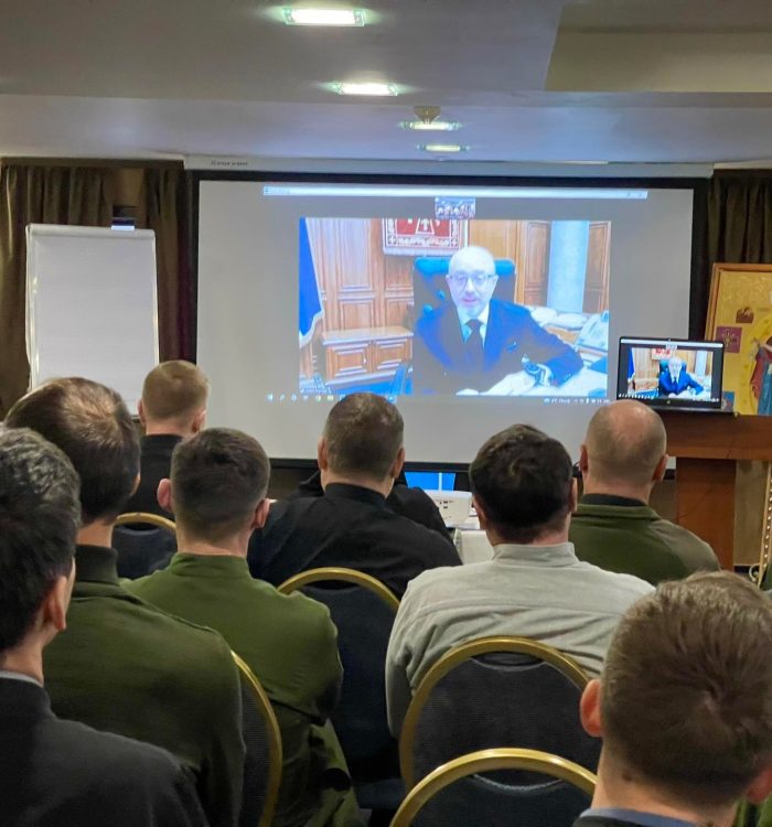Відбулася онлайн-зустріч військових капеланів УГКЦ з Міністром оборони України