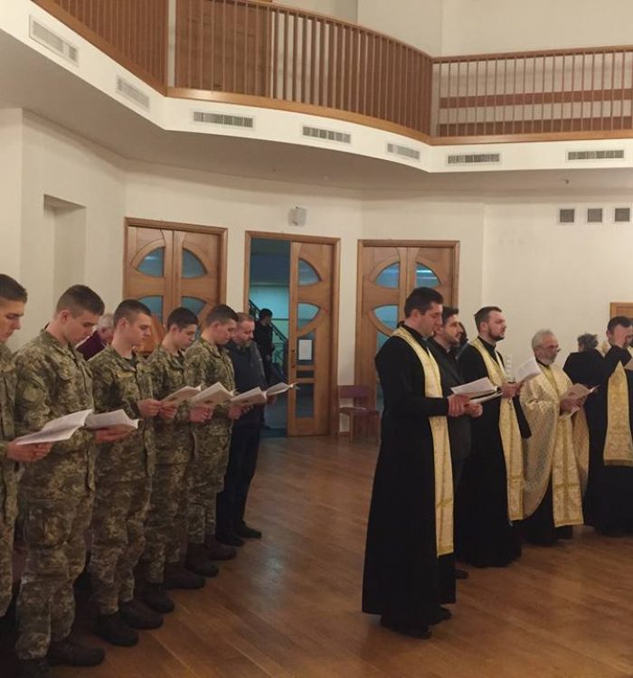 Курсанти Національної академії сухопутних військ взяли участь у молитві за єдність християн