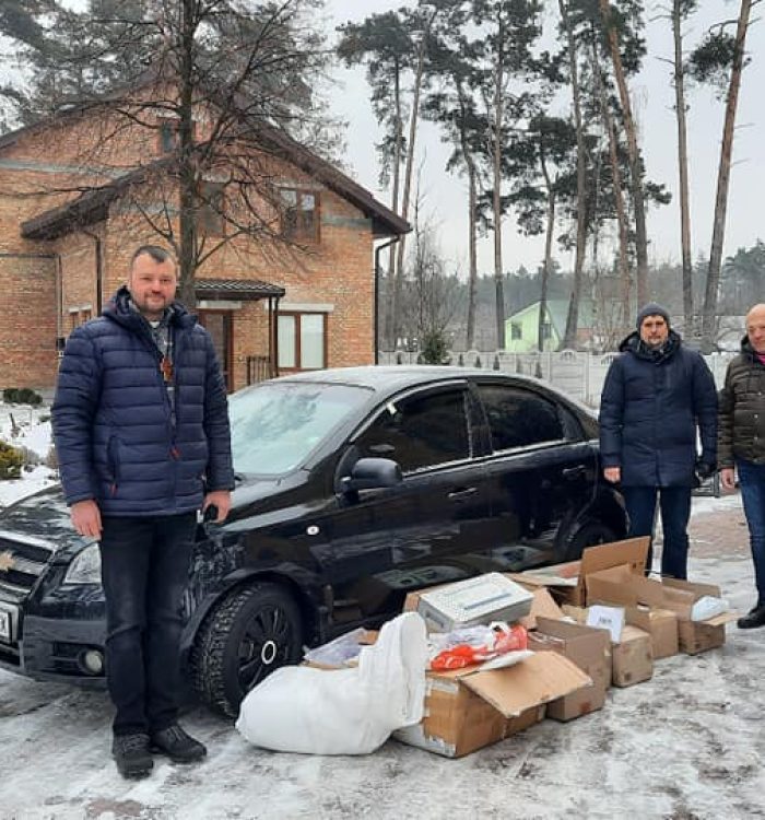 Військово-медичний капелан УГКЦ передав у Центральний госпіталь ЗСУ медичне приладдя