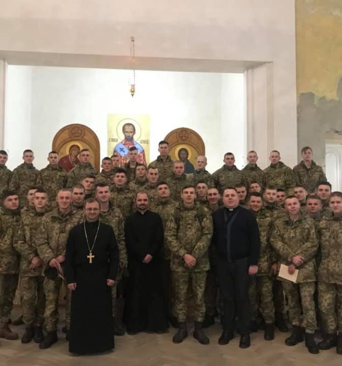 У Львові курсанти Національної академії сухопутних військ відвідали Дім Милосердя