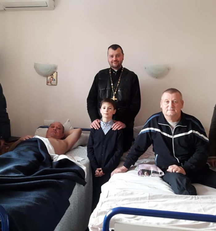 “Не у свято, а просто так… “, – отець Віталій Воєца про відвідини військових у госпіталі Києва