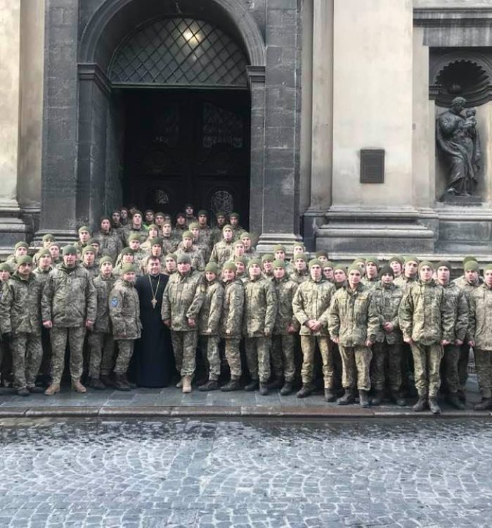 До львівського Гарнізонного храму завітали ліцеїсти з Києва