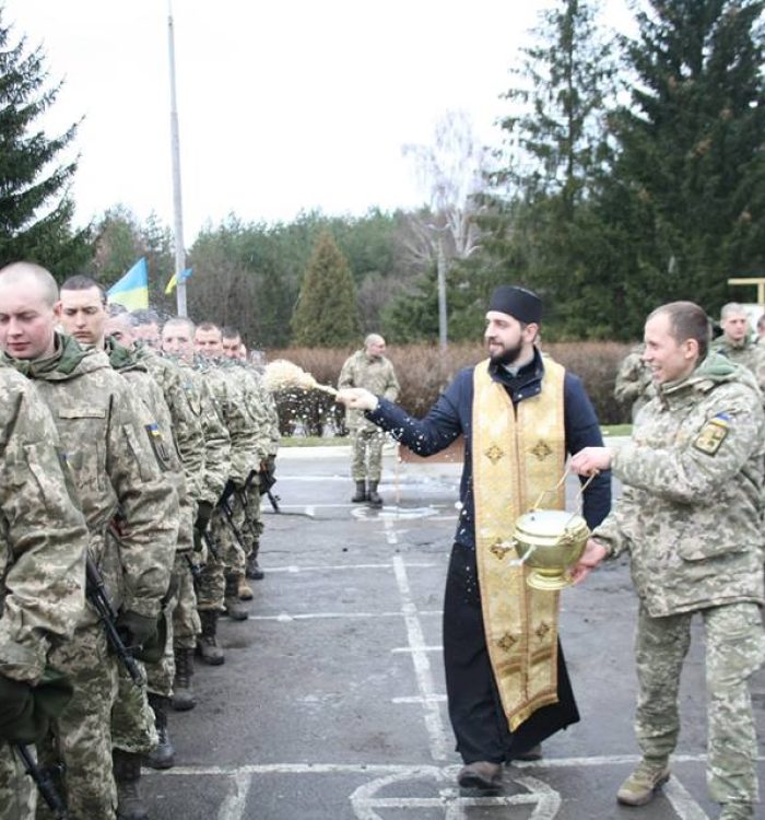 Майже дві сотні контрактників присягнули на вірність Батьківщині