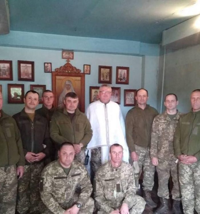 На лінію зіткнення з молитвою