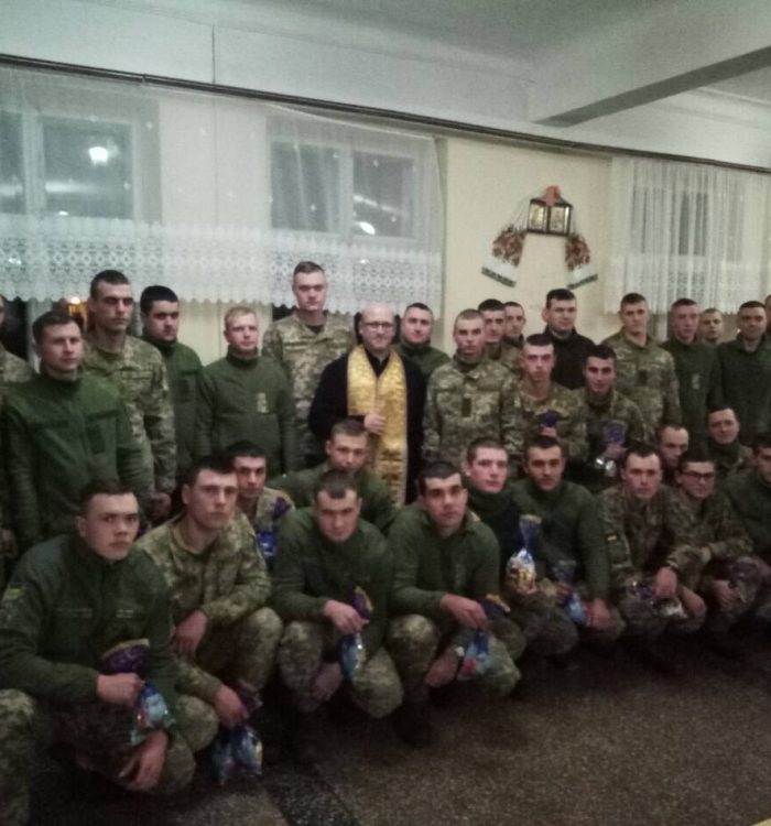 Святий Миколай завітав до військових у Стрию