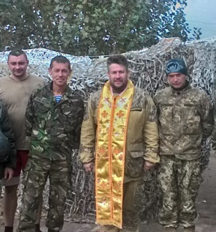 «Дай Боже щоб ця війна швидше закінчилась!», –  отець Ігор Шкодзінський, військовий капелан