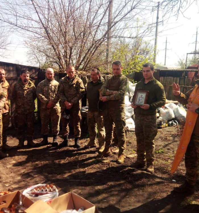 Українські воїни отримали великодні гостинці від Блаженнішого Святослава