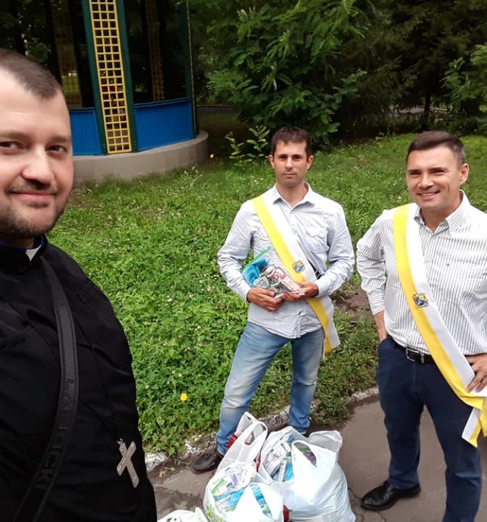 Капелан та представники спільноти”Лицарі Колумба” відвідали військових у Центральному госпіталі ЗСУ у Києві