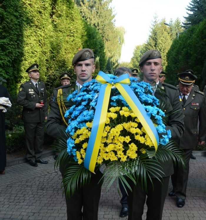 У День Незалежності пам’ятаймо про Героїв!