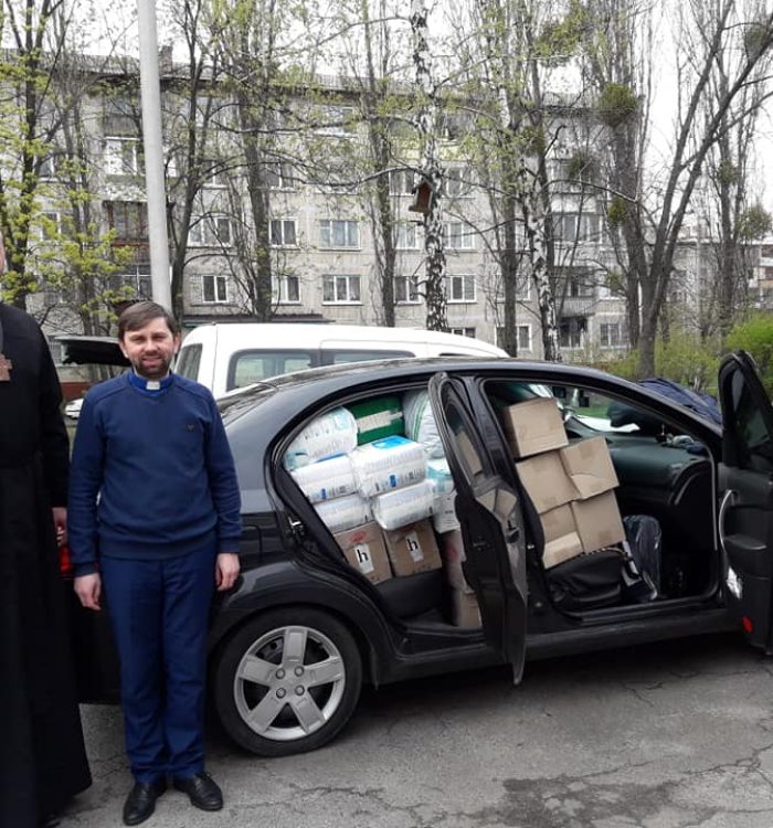 Військово-медичний капелан передав чергову допомогу пораненим воїнам
