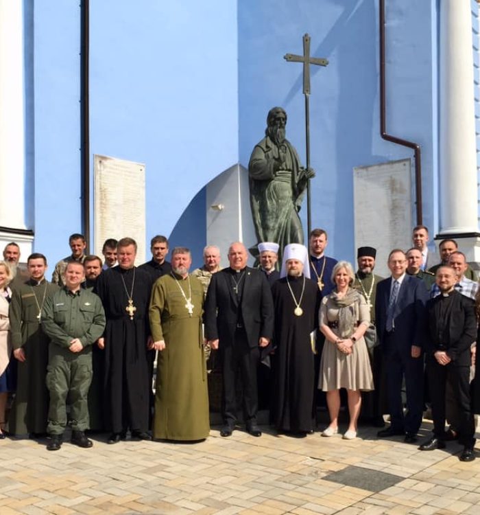 Отець Андрій Зелінський виступив з доповіддю під час засідання круглого столу “Капеланство в умовах гібридного конфлікту”