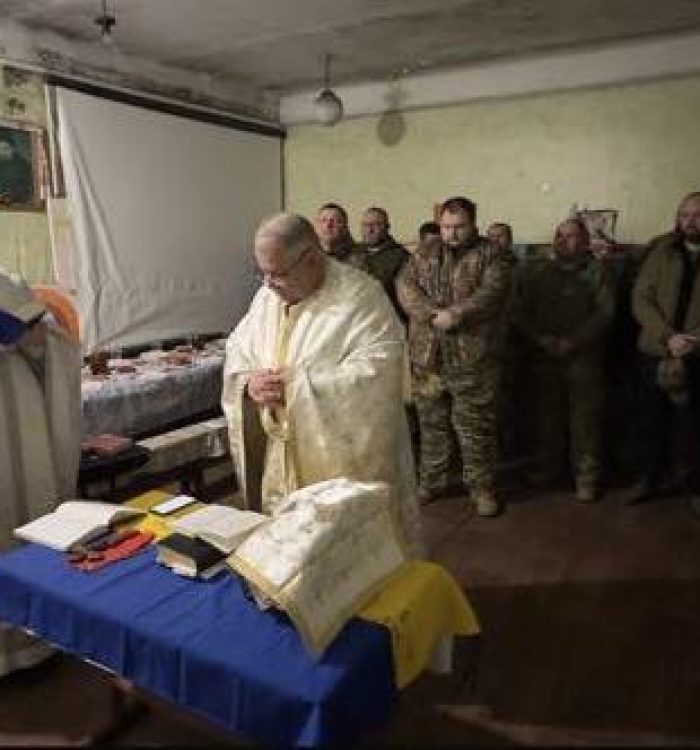 Капелани-волонтери Тернопільсько-Зборівської архиєпархії відвідали військових на сході України