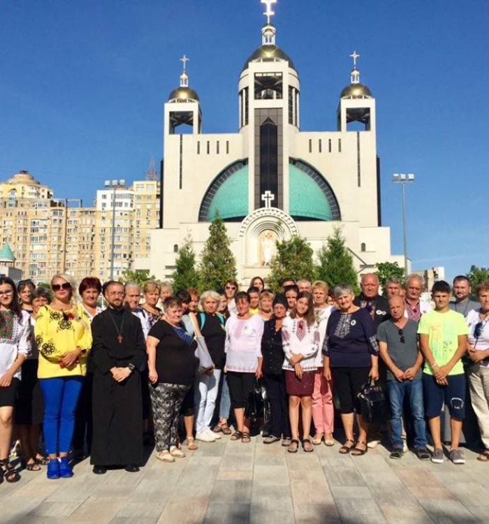 “Ваше покликання – бути батьками найкращих синів українського народу”, – о. Андрій Зелінський до родин загиблих захисників України
