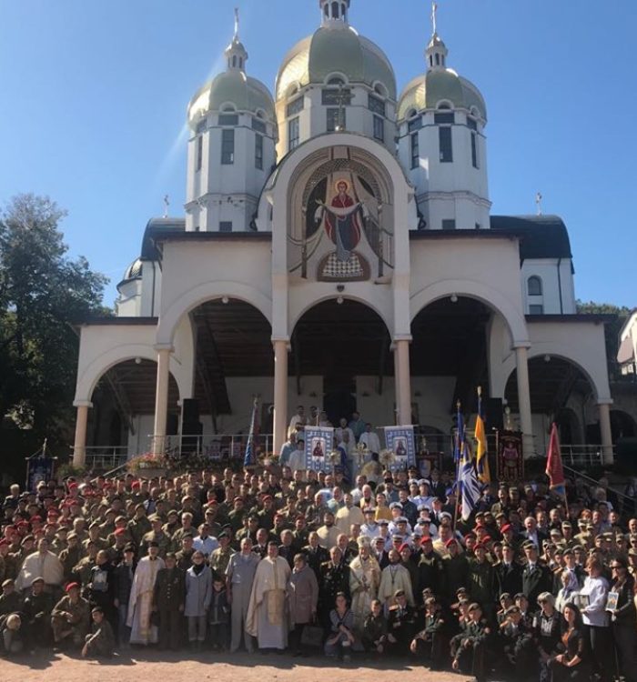 У Зарваниці завершилося ХІ Всеукраїнське військове паломництво