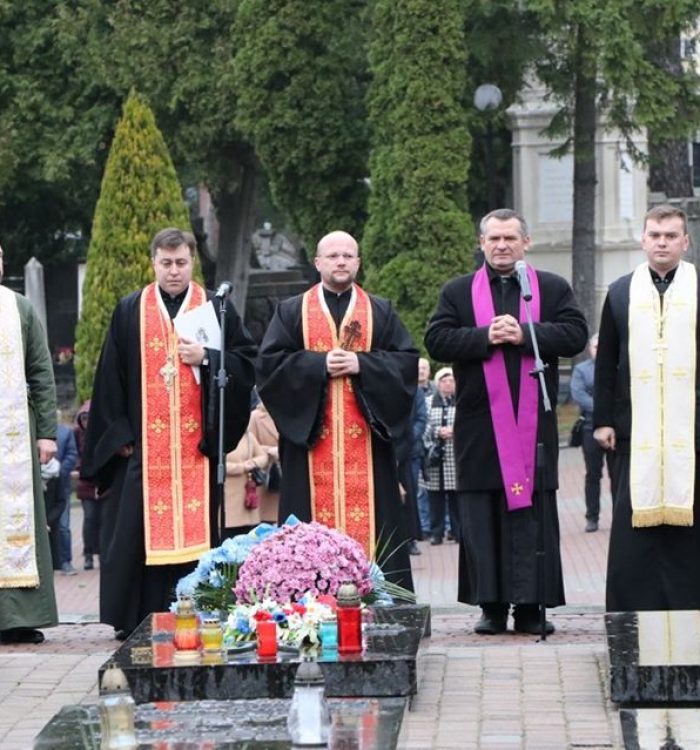 На Личакові у Львові молитовно вшанували пам’ять Героїв Небесної сотні