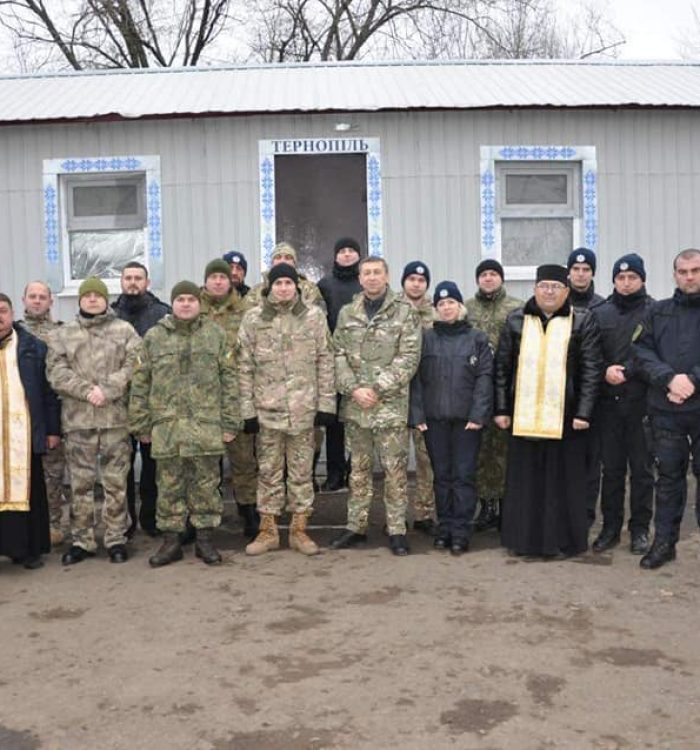 Військові капелани відвідали воїнів на сході України