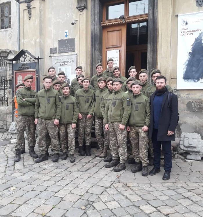 Курсанти Національної академії сухопутних військ відвідали Львівський музей історії релігії