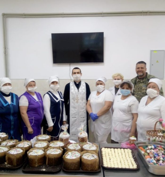У Новоград- Волинському військовий капелан освятив паски для воїнів