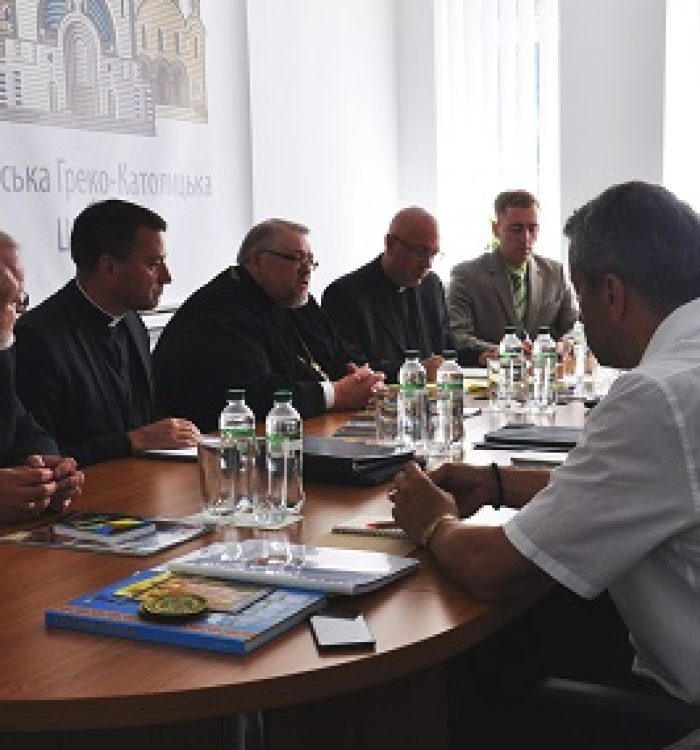 Стан та виклики капеланського служіння УГКЦ обговорили з делегацією капеланів Канади
