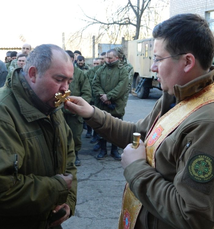 Капелани УГКЦ побували на Пасху в зоні бойових дій, де ще не ступала нога священика