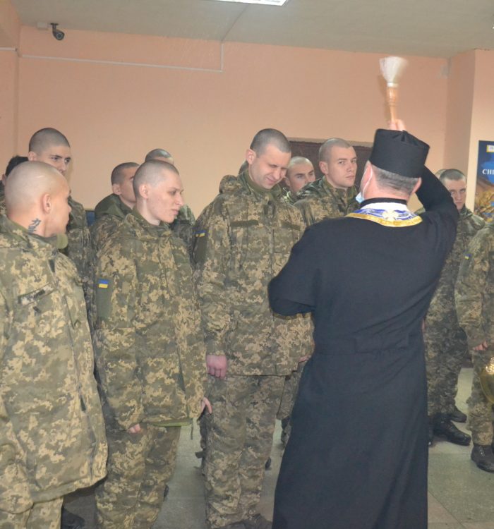 На Одещині капелан разом з військовими подякували Богові за прожитий рік