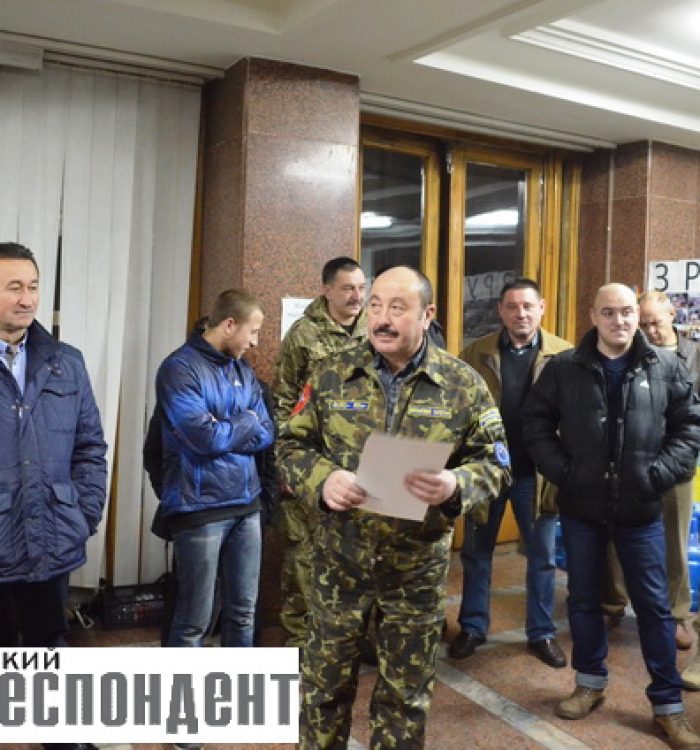 Військовий капелан Дмитро Бігун вручив грамоти прикарпатським волонтерам