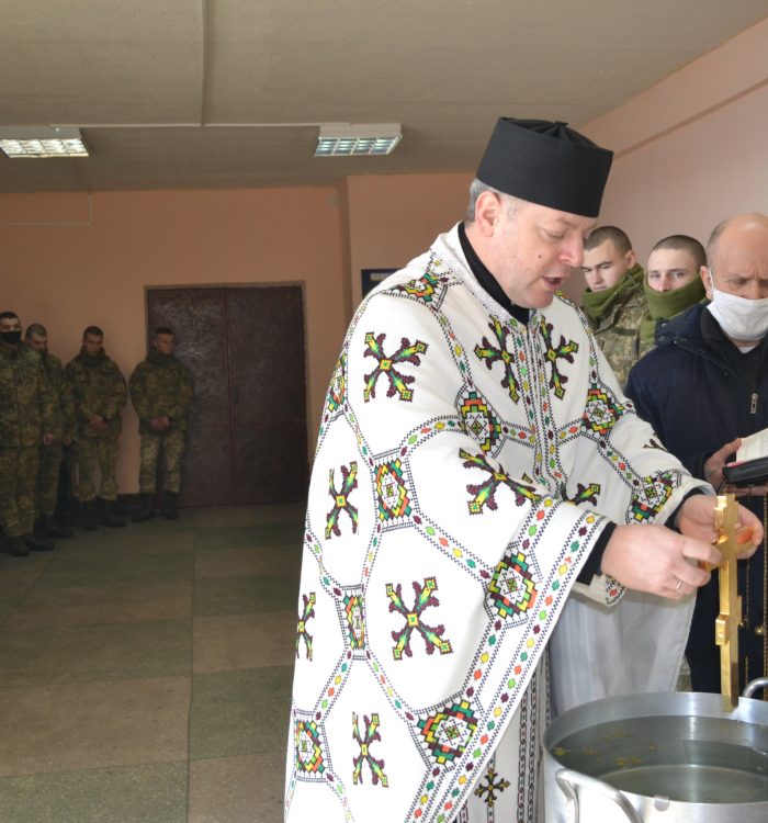 На Одещині у день Богоявлення капелан освятив воду для військовослужбовців