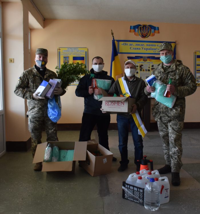 Військовий капелан о. Руслан Остафій привітав військовослужбовців з Квітною неділею