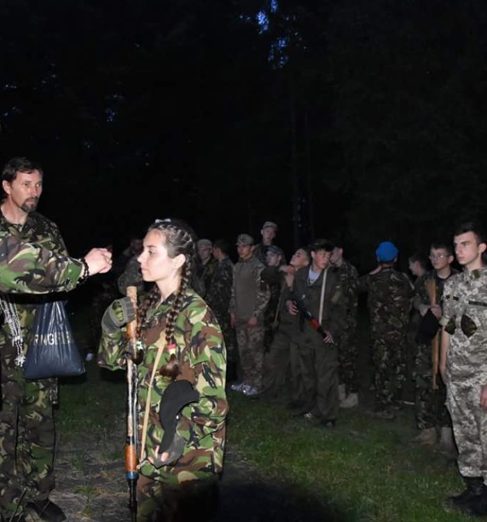 Діти учасників АТО взяли участь у християнському військово-вишкільному таборі “Захисник-2017”