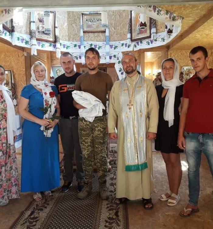 Військовослужбовець прийняв тайну хрещення у м. Покровськ