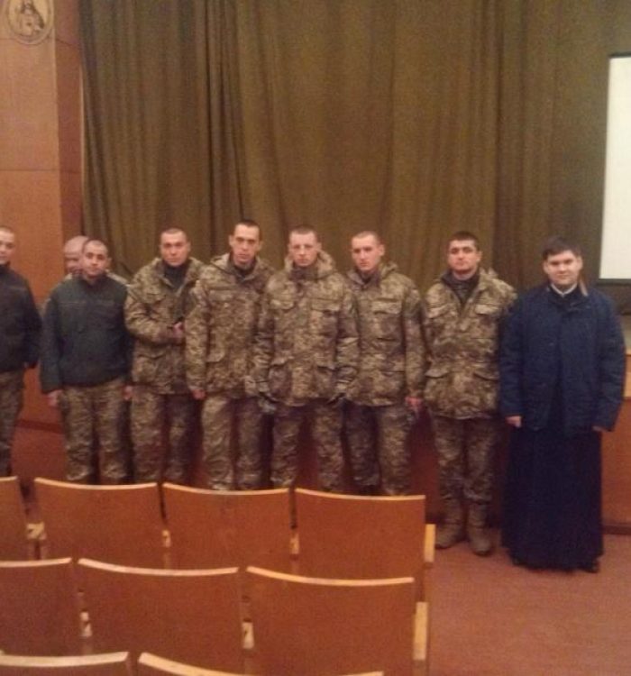 На свято Св. Миколая до військової частини у Стрию завітали військові капелани