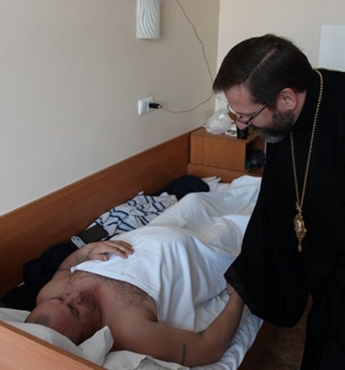 Глава УГКЦ відвідав поранених воїнів АТО у Харкові